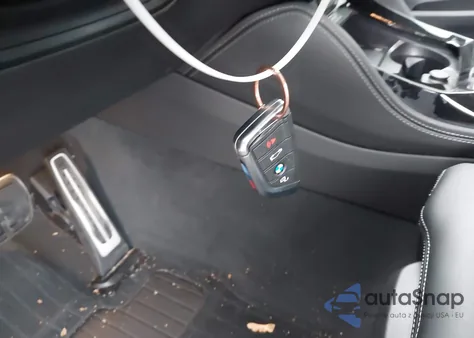 2024 BMW X3 M z USA, uszkodzony, nr VIN 5YM13EC00R9U41079